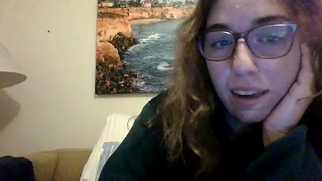 Snapshot of sweetsocalgirl chatting on 02-19-26, 03:57 sweetsocalgirl online show from 02-19-26, 03:57