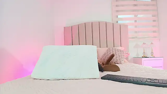 cataleya ebony  online show from 10-30-25, 07:14