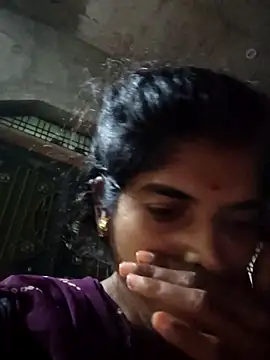 Snapshot of Sabnam_sony chatting on 09-12-25, 11:48 Sabnam sony online show from 09-12-25, 11:48