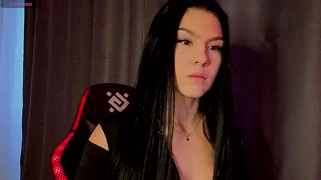 Snapshot of kara_liffe chatting on 01-14-26, 03:45 kara liffe online show from 01-14-26, 03:45