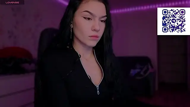 Snapshot of kara_liffe chatting on 03-06-26, 12:18 kara liffe online show from 03-06-26, 12:18