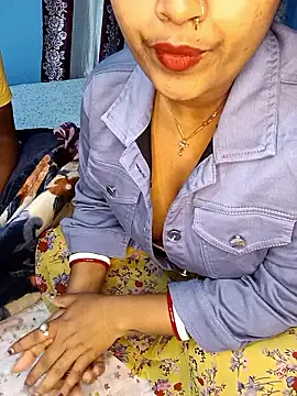 Snapshot of Naughty-Chaaya chatting on 01-08-26, 02:41 Naughty-Chaaya online show from 01-08-26, 02:41