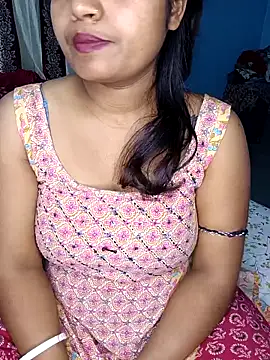 Snapshot of Naughty-Chaaya chatting on 02-01-26, 02:15 Naughty-Chaaya online show from 02-01-26, 02:15