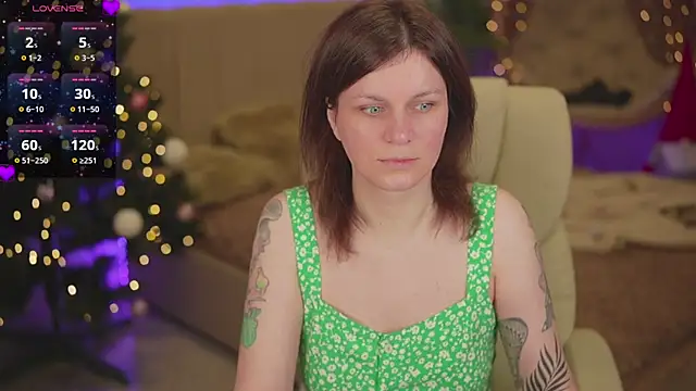 TinaMelt online show from 12-21-25, 07:43