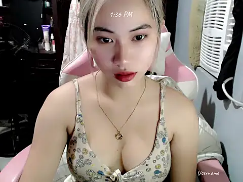 Rainea149 online show from 12-05-25, 05:38