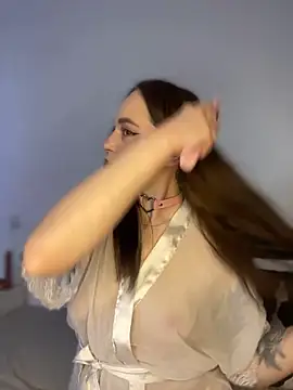 Snapshot of AlexaSpark_ chatting on 02-06-26, 05:56 AlexaSpark online show from 02-06-26, 05:56