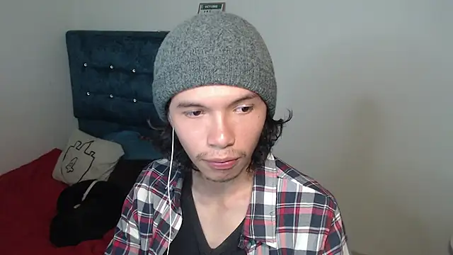 Snapshot of Xoxo_Smiles chatting on 11-03-25, 12:35 Xoxo Smiles online show from 11-03-25, 12:35