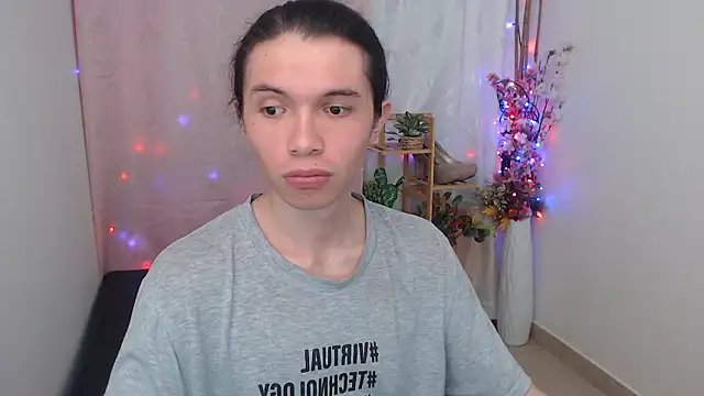 Snapshot of Xoxo_Smiles chatting on 02-09-26, 10:25 Xoxo Smiles online show from 02-09-26, 10:25