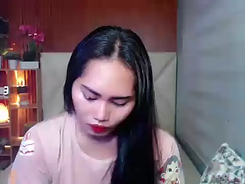 sluttyprincess0 online show from 10-06-25, 11:02