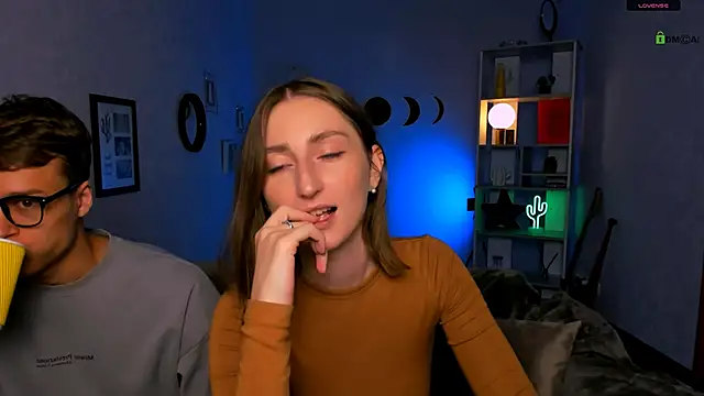 Snapshot of eva_smiith_ chatting on 09-09-25, 05:51 eva smiith online show from 09-09-25, 05:51