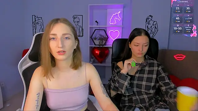 Snapshot of eva_smiith_ chatting on 10-17-25, 05:43 eva smiith online show from 10-17-25, 05:43