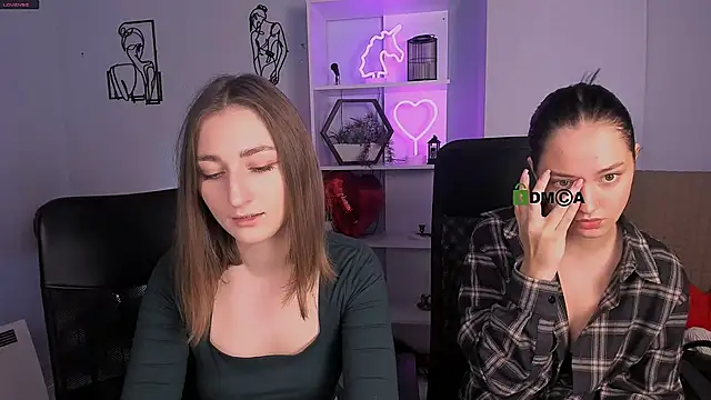 Snapshot of eva_smiith_ chatting on 11-28-25, 06:38 eva smiith online show from 11-28-25, 06:38