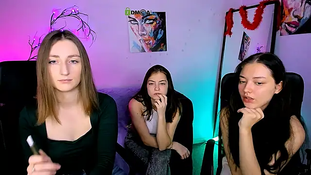 Snapshot of eva_smiith_ chatting on 12-04-25, 06:44 eva smiith online show from 12-04-25, 06:44