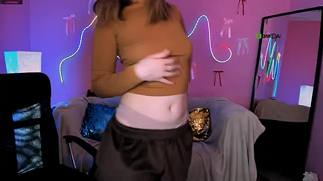 Snapshot of eva_smiith_ chatting on 03-11-26, 06:52 eva smiith online show from 03-11-26, 06:52