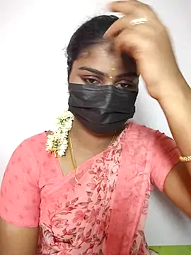 Snapshot of Tamil_Princess12 chatting on 09-09-25, 06:13 Tamil Princess12 online show from 09-09-25, 06:13