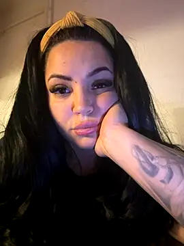 sexybunny18255 online show from 10-06-25, 07:00