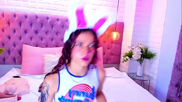 amber sparkle online show from 09-13-25, 12:38