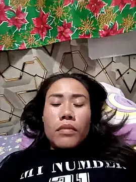 Snapshot of sexhot_22 chatting on 12-05-25, 11:08 sexhot 22 online show from 12-05-25, 11:08