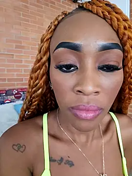 Snapshot of Horny_ebonys chatting on 10-30-25, 08:09 Horny ebonys online show from 10-30-25, 08:09