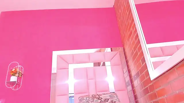 Snapshot of Horny_ebonys chatting on 12-21-25, 12:01 Horny ebonys online show from 12-21-25, 12:01