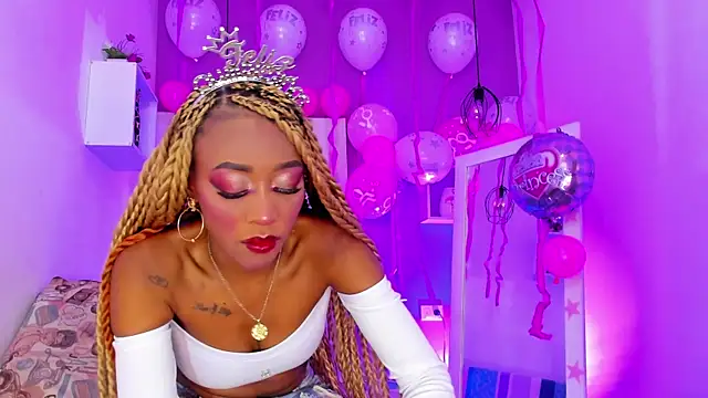 Snapshot of Horny_ebonys chatting on 02-21-26, 08:43 Horny ebonys online show from 02-21-26, 08:43