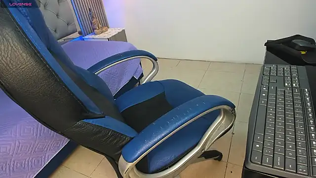 Snapshot of SamBlack_ chatting on 02-03-26, 12:32 SamBlack online show from 02-03-26, 12:32