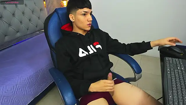 Snapshot of SamBlack_ chatting on 02-04-26, 12:22 SamBlack online show from 02-04-26, 12:22