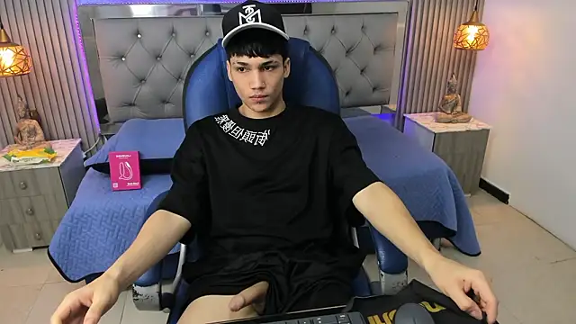 Snapshot of SamBlack_ chatting on 02-19-26, 12:45 SamBlack online show from 02-19-26, 12:45