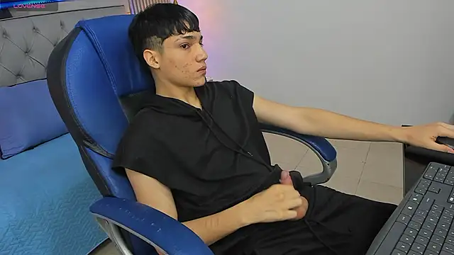 Snapshot of SamBlack_ chatting on 03-06-26, 12:23 SamBlack online show from 03-06-26, 12:23