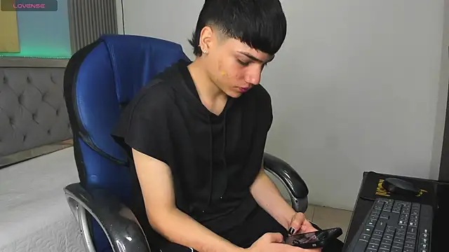 SamBlack  online show from 07-03-26, 01:17