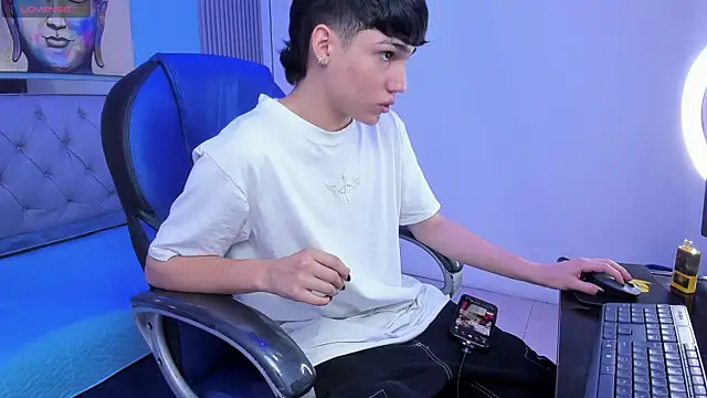 SamBlack  online show from 07-29-26, 01:42
