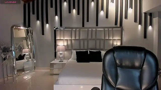 AgathaKondo  online show from 03-30-26, 12:11