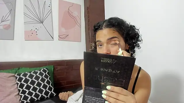 Snapshot of ATENA_JB chatting on 03-12-26, 02:39 ATENA JB online show from 03-12-26, 02:39