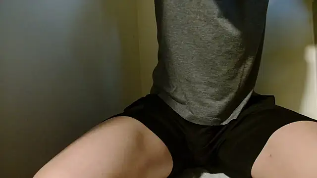 Snapshot of shint-11 chatting on 03-13-26, 12:45 shint-11 online show from 03-13-26, 12:45