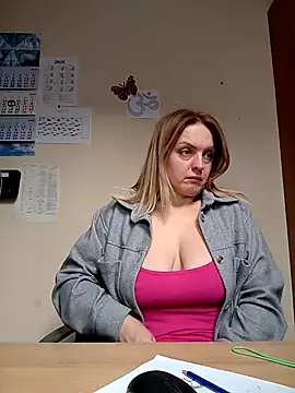 Ami Foxy online show from 02-05-26, 11:37