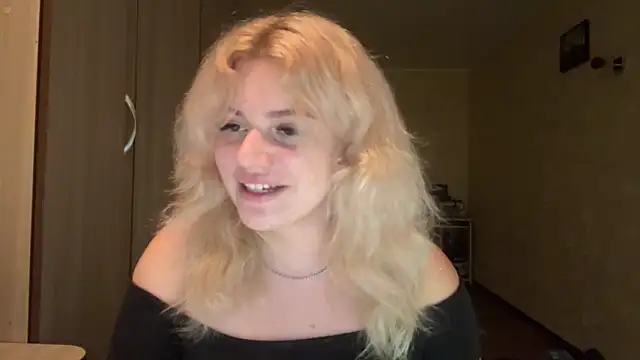 sunshinyflash online show from 11-26-25, 05:36