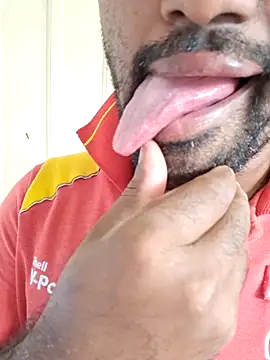 Negodabenga online show from 10-28-25, 06:21