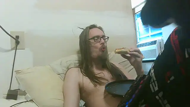 Snapshot of dandonn chatting on 07-07-26, 11:53 dandonn online show from 07-07-26, 11:53