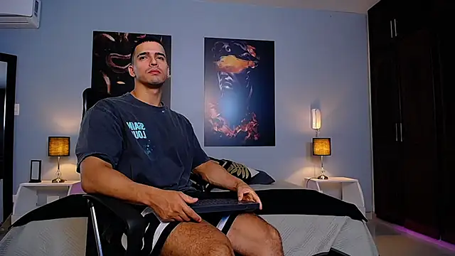 Snapshot of ChristopherBlack_ chatting on 09-10-25, 01:00 ChristopherBlack online show from 09-10-25, 01:00