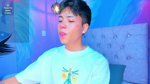 MaxiWildd online show from 04-18-26, 12:42