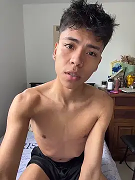 MaxiWildd online show from 06-08-26, 01:22