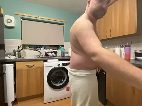 Dilfcam101 online show from 02-12-26, 07:42