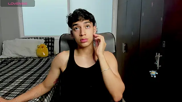 Snapshot of Noxx_starkK chatting on 01-08-26, 07:49 Noxx starkK online show from 01-08-26, 07:49