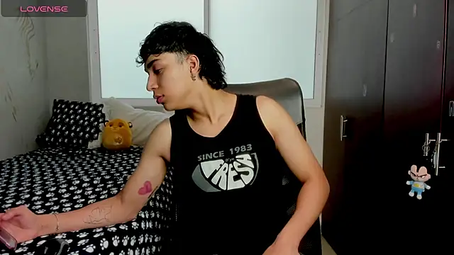 Snapshot of Noxx_starkK chatting on 01-13-26, 05:29 Noxx starkK online show from 01-13-26, 05:29