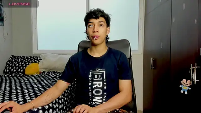 Snapshot of Noxx_starkK chatting on 01-17-26, 07:50 Noxx starkK online show from 01-17-26, 07:50