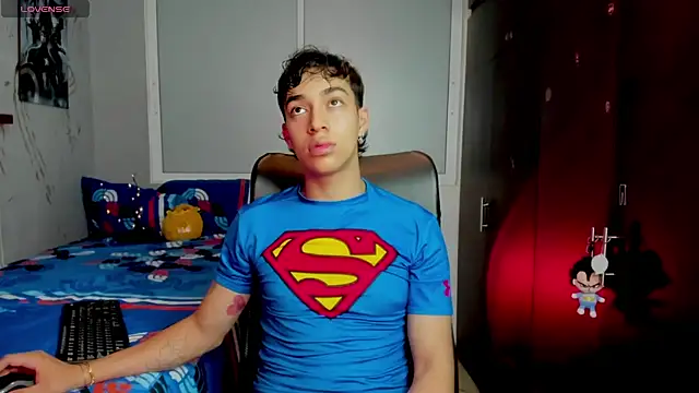 Snapshot of Noxx_starkK chatting on 02-14-26, 12:18 Noxx starkK online show from 02-14-26, 12:18