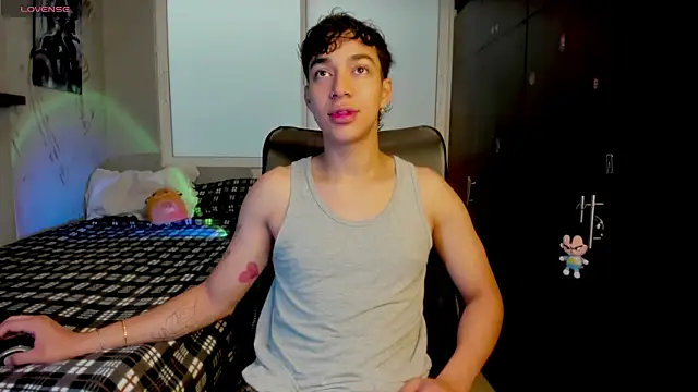 Snapshot of Noxx_starkK chatting on 02-20-26, 05:13 Noxx starkK online show from 02-20-26, 05:13