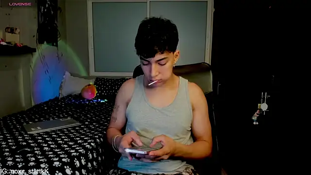 Snapshot of Noxx_starkK chatting on 03-22-26, 12:14 Noxx starkK online show from 03-22-26, 12:14