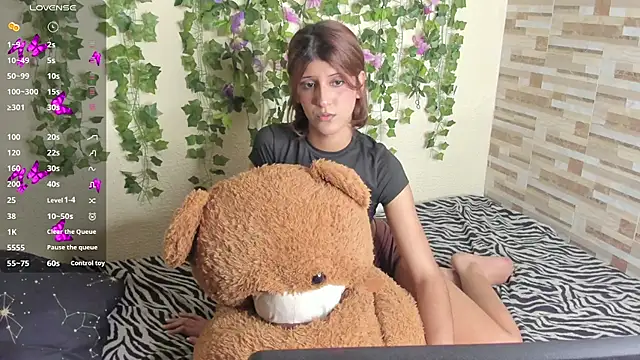 Amy Moonlight online show from 12-18-25, 10:27