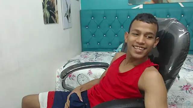 Snapshot of Rory_castro chatting on 09-13-25, 10:31 Rory castro online show from 09-13-25, 10:31